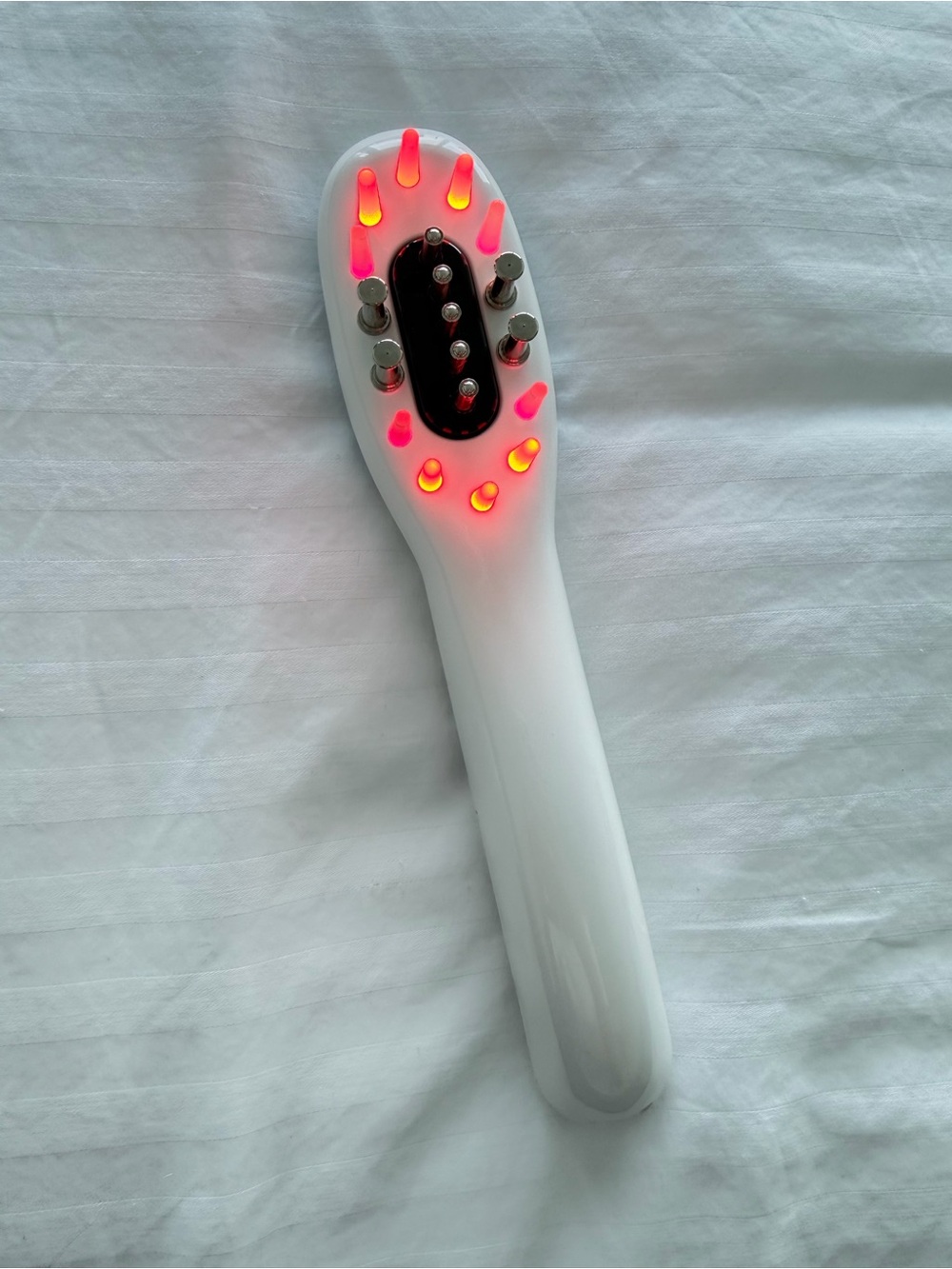 LED Scalp Massager Hair Brush - White with Red Lights